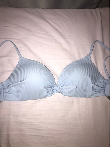 H&M bikini üstü destekli