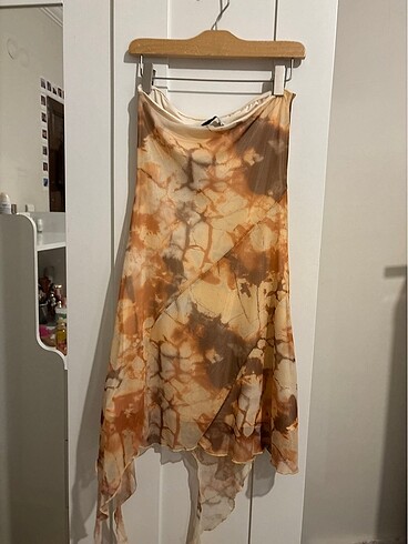 Bershka Bershka Fırfırlı Mini Straplez Elbise