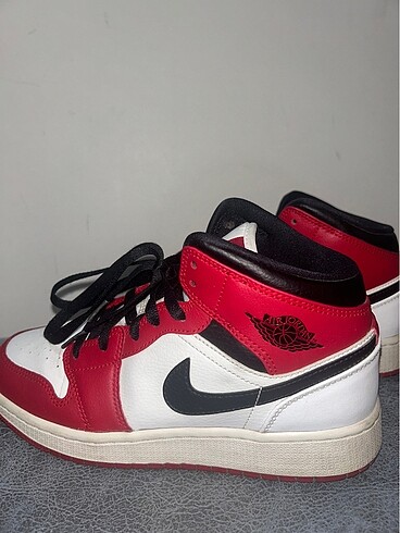 nike air jordan 1 mid