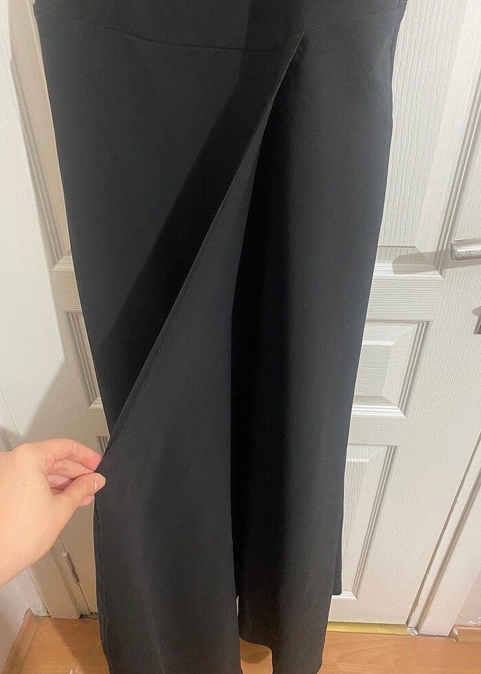 40 beden siyah yırtmaçlı abiye - Görsel 3