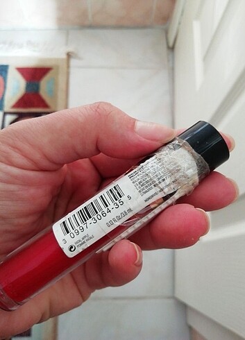  Beden kırmızı Renk Revlon ruj