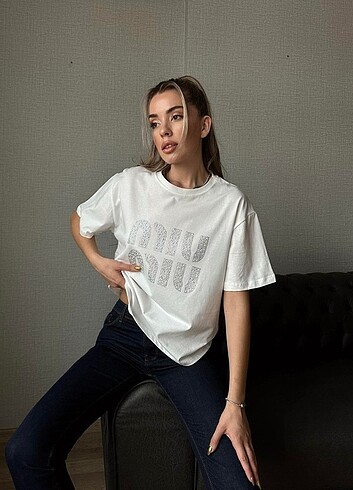 Miu Miu Taşlı T-shirt 