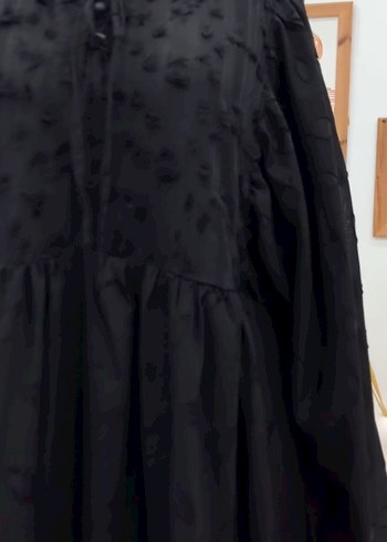 Uzun Siyah Nakışlı Gotik Elbise - Görsel 4