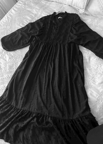 Uzun Siyah Nakışlı Gotik Elbise - Görsel 2