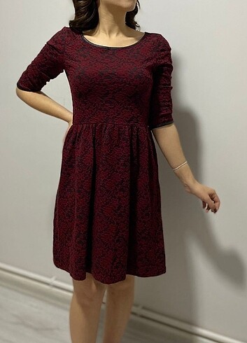 Bordo Elbise 
