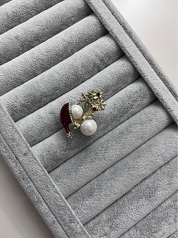 Chanel İnci Taşlı Kardan Adam