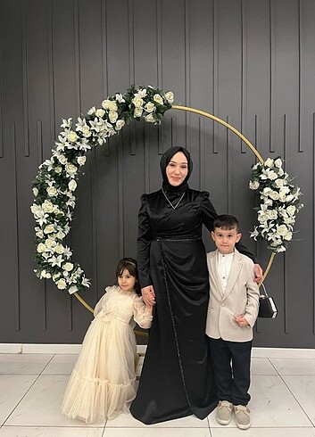 Tesettür Siyah saten abiye