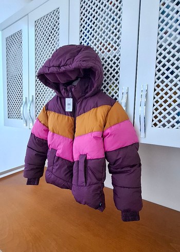 Gap Small (6-7) Şişme Mont 5-6 yaş - Görsel 2