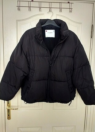 Pull&Bear siyah şişme Mont