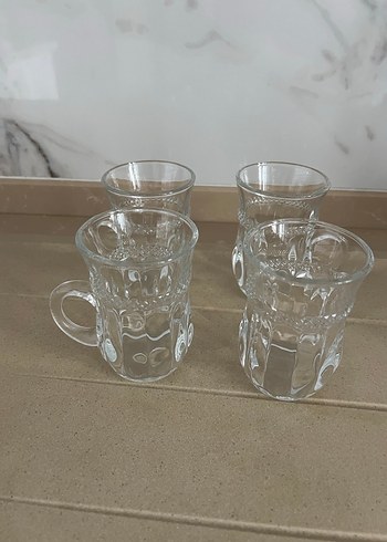 Madame Coco Desenli Kulplu Cam Bardak Seti