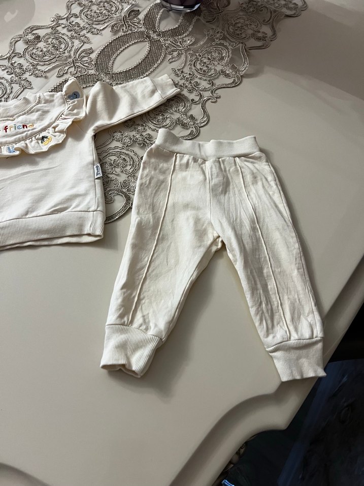 Nakışlı Fırfırlı Uzun Kollu Bebek Kız Takımı - Görsel 3