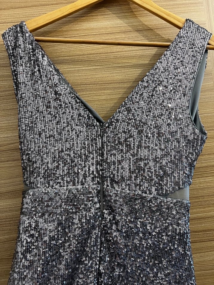 V Yaka Drapeli Gri Uzun Abiye Elbise - Görsel 2