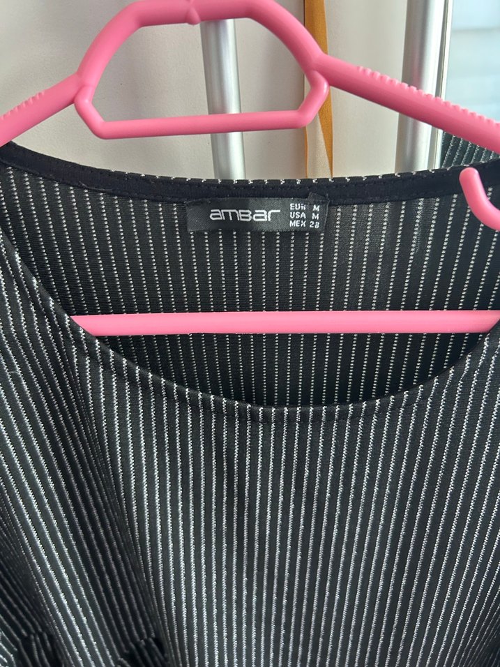 Gri Çizgili Pilili Kadın Bluz - Görsel 2