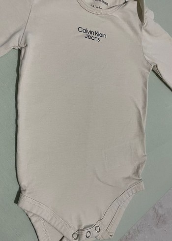 Calvin Klein 6 Ay
