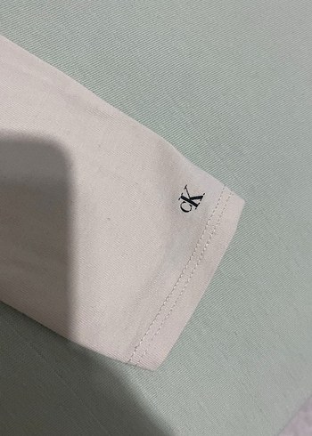 Calvin Klein Beyaz Uzun Kollu Bebek Body - Görsel 2