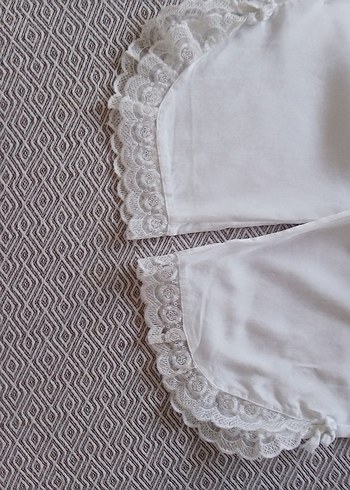 40 Beden beyaz Renk Nakışlı Beyaz Vintage Kadınpijama takım.