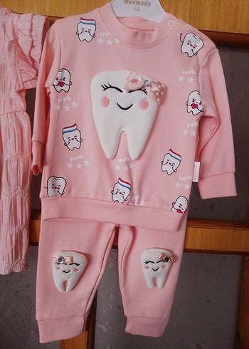 Pembe Kız Bebek Fırfırlı Elbise ve Nakışlı Takım - Görsel 2