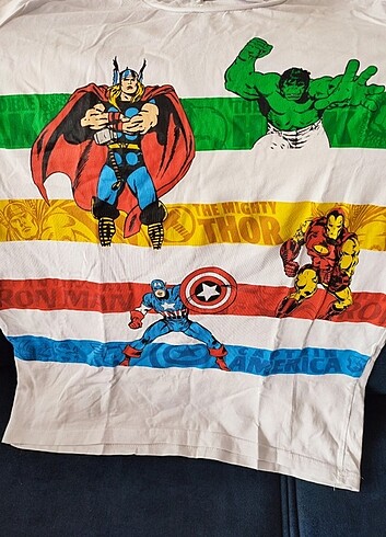 Marvel yepyeni bayramlık t-shirt 