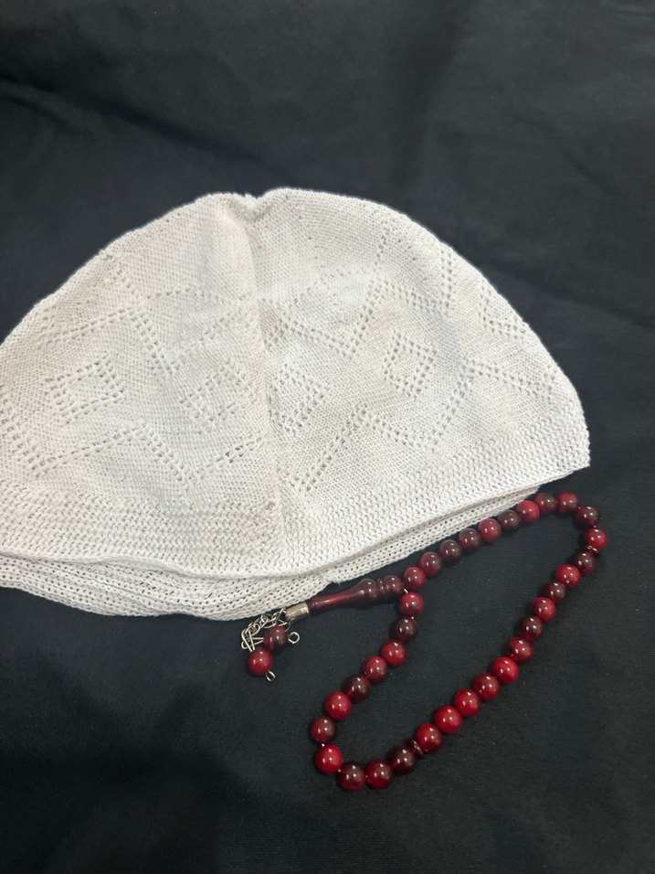 Boncuk Detaylı Beyaz erkek Örgü Şapka - Görsel 2