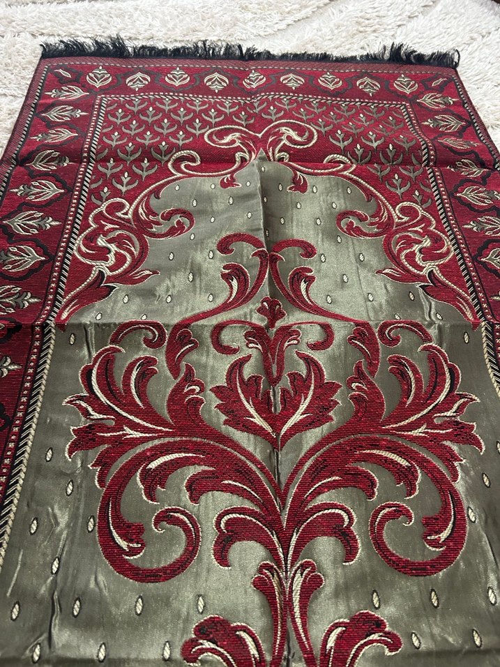 Bordo Nakışlı Klasik seccade - Görsel 2