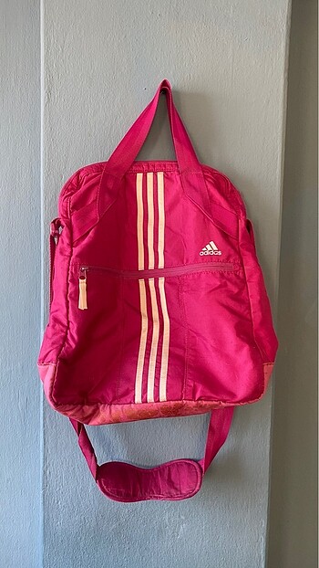 Adidas spor çantası