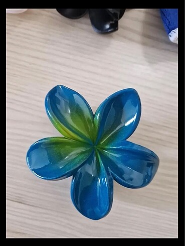 Çiçek toka