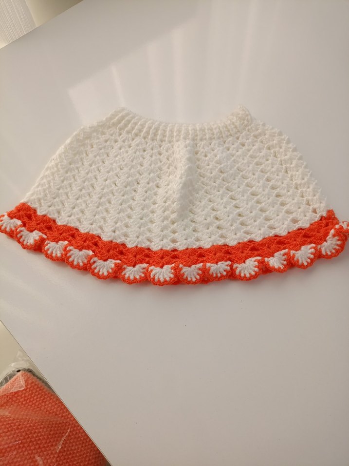 Kız Çocuk Beyaz Nakışlı Örgü Etek - Görsel 3