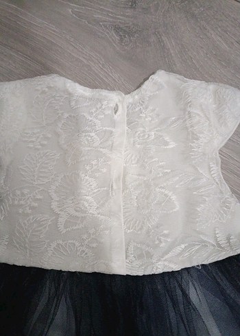 Kız Çocuk Beyaz Nakışlı Tül Elbise - Görsel 3