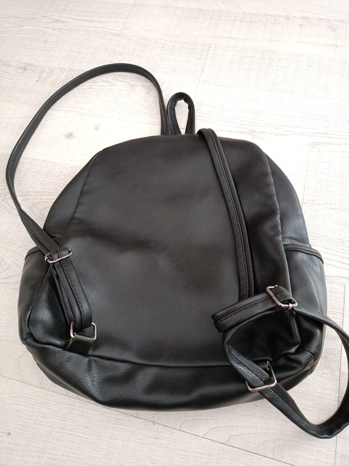 Kadın Siyah Deri Fermuarlı Sırt Çantası - Görsel 2