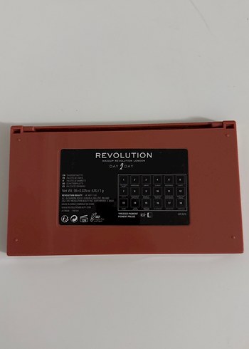 Revolution Sebile Far Paleti - Görsel 3