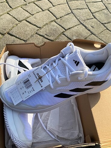 Adidas yeni ayakkabı etiketli - Görsel 2