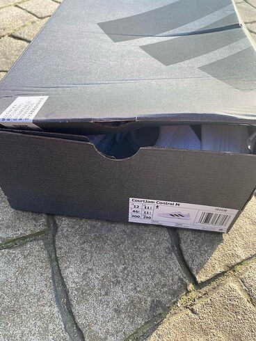 Adidas yeni ayakkabı etiketli - Görsel 3