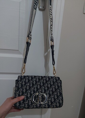 Dior çanta 