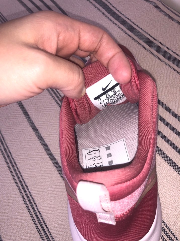 Nike orjinal Kadın Spor Ayakabı - Görsel 2