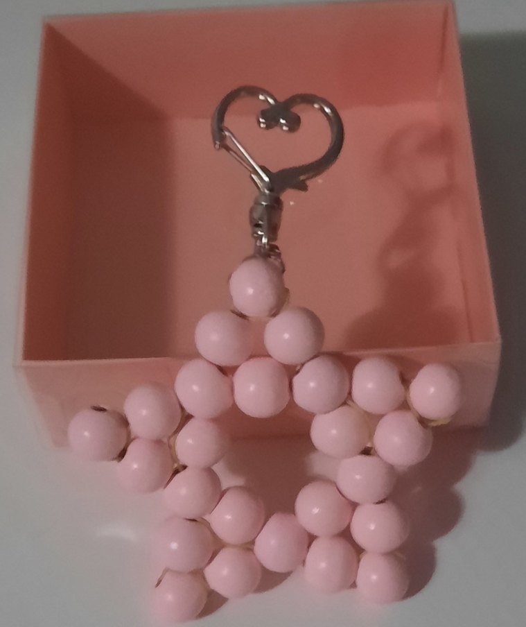 Pembe Boncuklu Kadın Anahtarlık - Görsel 2
