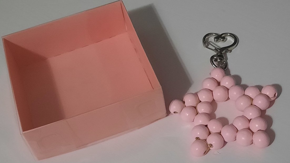 Pembe Boncuklu Kadın Anahtarlık - Görsel 3