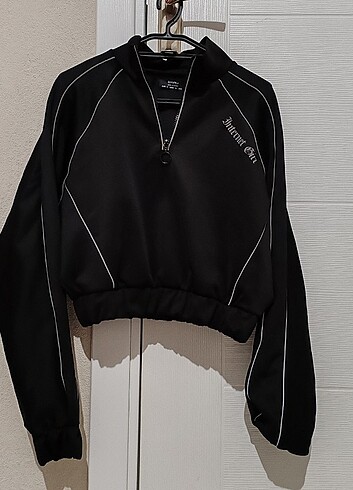 Bershka Sweatshirt