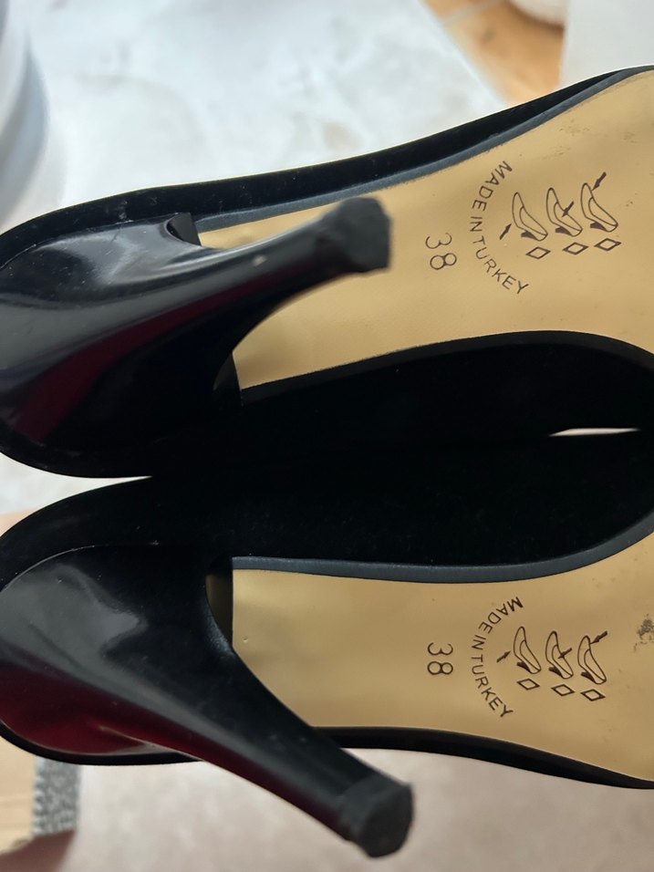 Siyah kadife Stiletto Topuklu Kadın Ayakkabı - Görsel 3