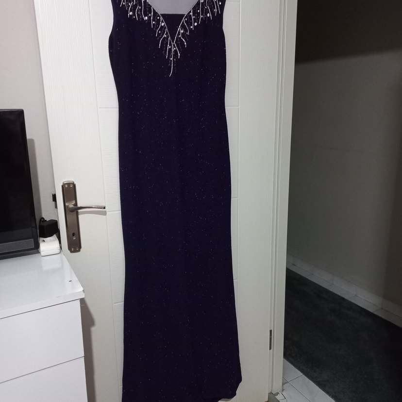 Mor Payetli V Yaka Uzun Abiye Elbise - Görsel 2