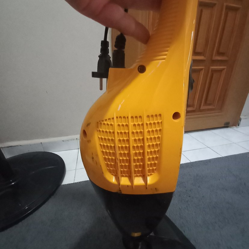 Sarı Dikey Elektrikli Süpürge - Görsel 3