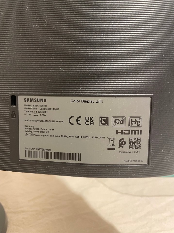 Siyah samsung monitör - Görsel 3