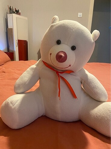 Beyaz peluş ayı
