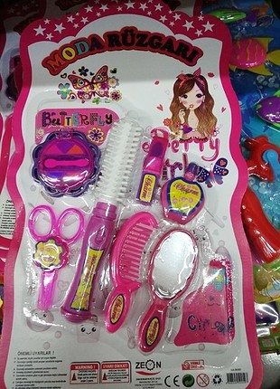 Oyuncak güzellik seti 