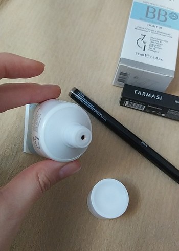 Farmasi Light BB Krem ve microfilling blonde - Görsel 6