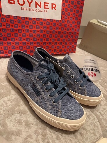 Superga denim sneaker