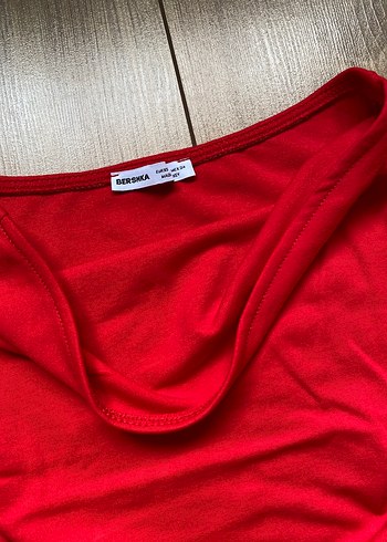 Bershka Kırmızı Drapeli Straplez Atlet