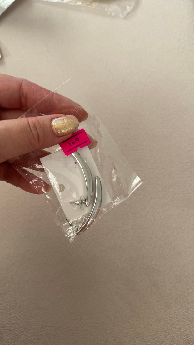 Gri Metalik Midi Küpe - Görsel 2