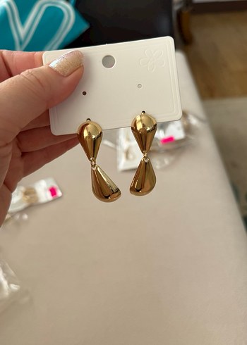 Parlak Altın Midi Kadın Küpeler - Görsel 2