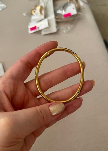 Elastik Altın Renkli Kadın Bileklik - Görsel 4