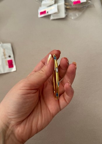 Elastik Altın Renkli Kadın Bileklik - Görsel 3